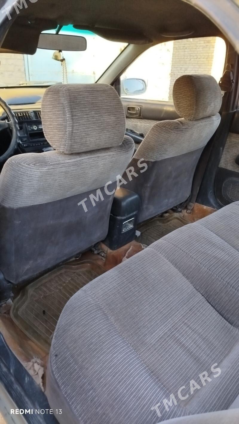 Toyota Carina 1993 - 32 000 TMT - Ходжамбаз - img 7