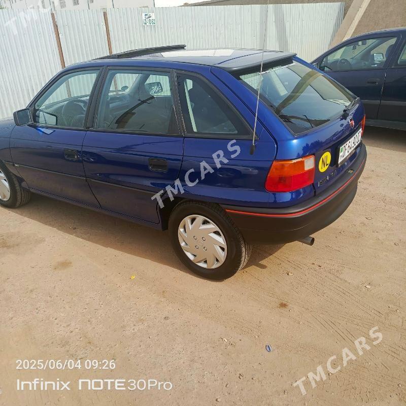 Opel Astra 1993 - 48 000 TMT - Кёнеургенч - img 3