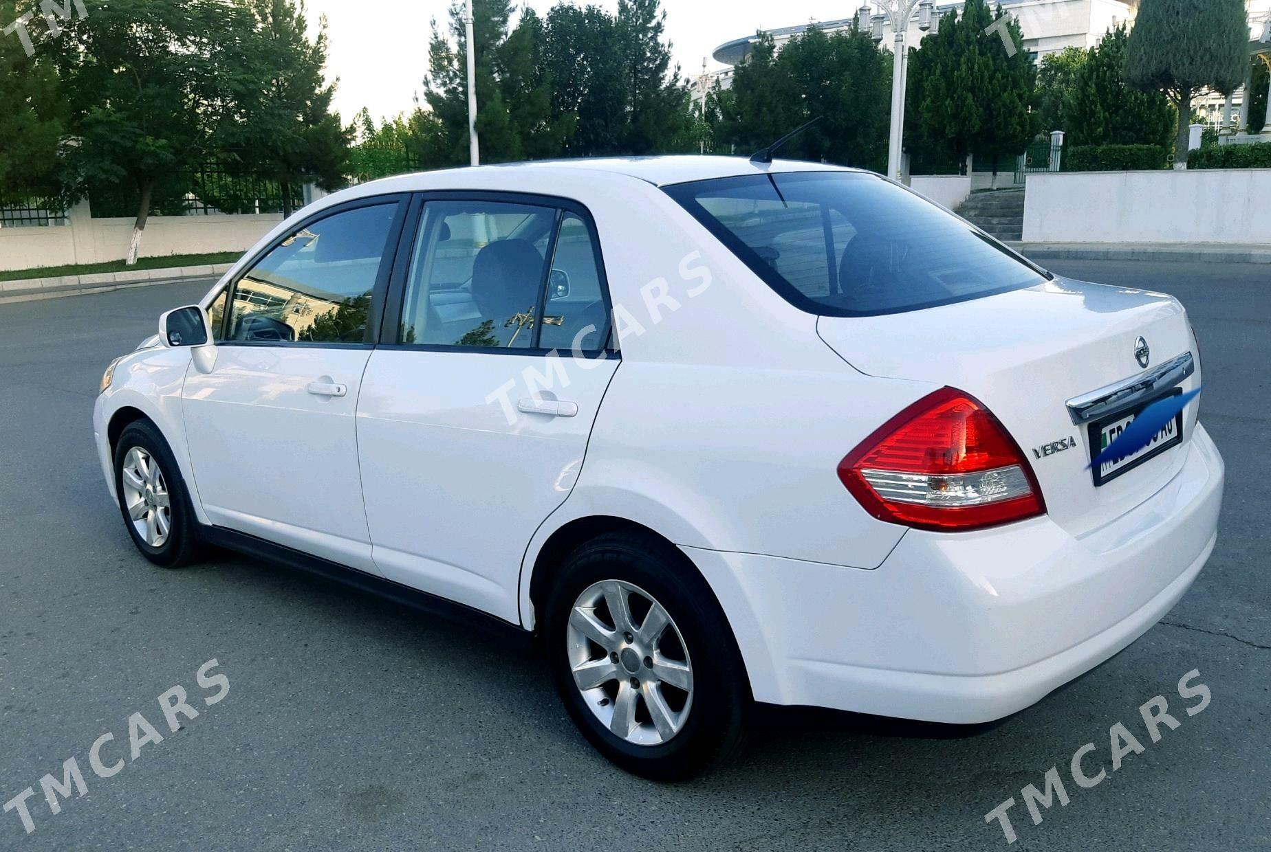 Nissan Versa 2010 - 130 000 TMT - ул. Московская (10 йыл абаданчылык ш.) - img 2