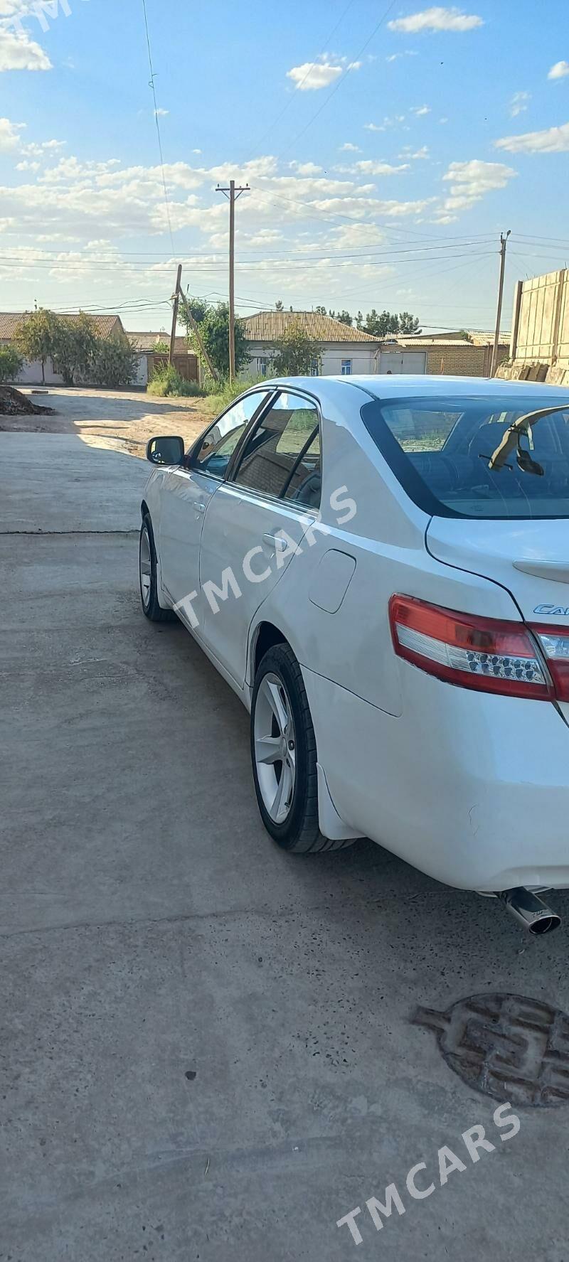Toyota Camry 2010 - 115 000 TMT - Сакар - img 5