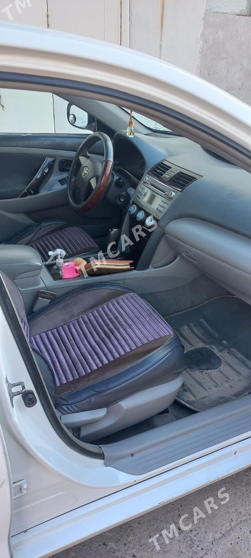 Toyota Camry 2010 - 115 000 TMT - Сакар - img 3
