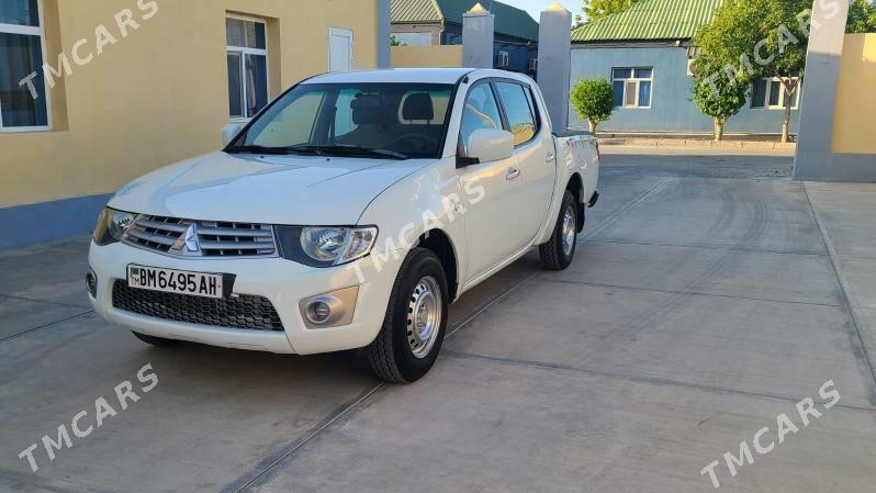 Mitsubishi L200 2013 - 150 000 TMT - Aşgabat - img 3