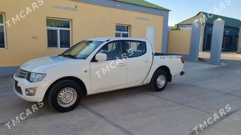 Mitsubishi L200 2013 - 150 000 TMT - Aşgabat - img 9