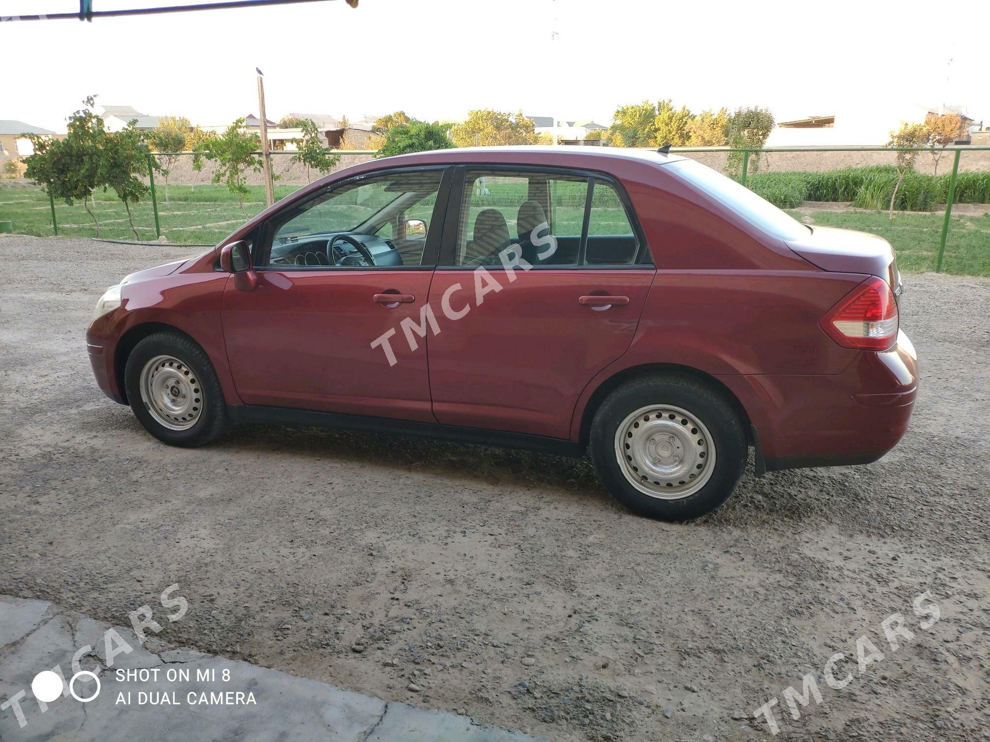 Nissan Versa 2010 - 105 000 TMT - Mary - img 3