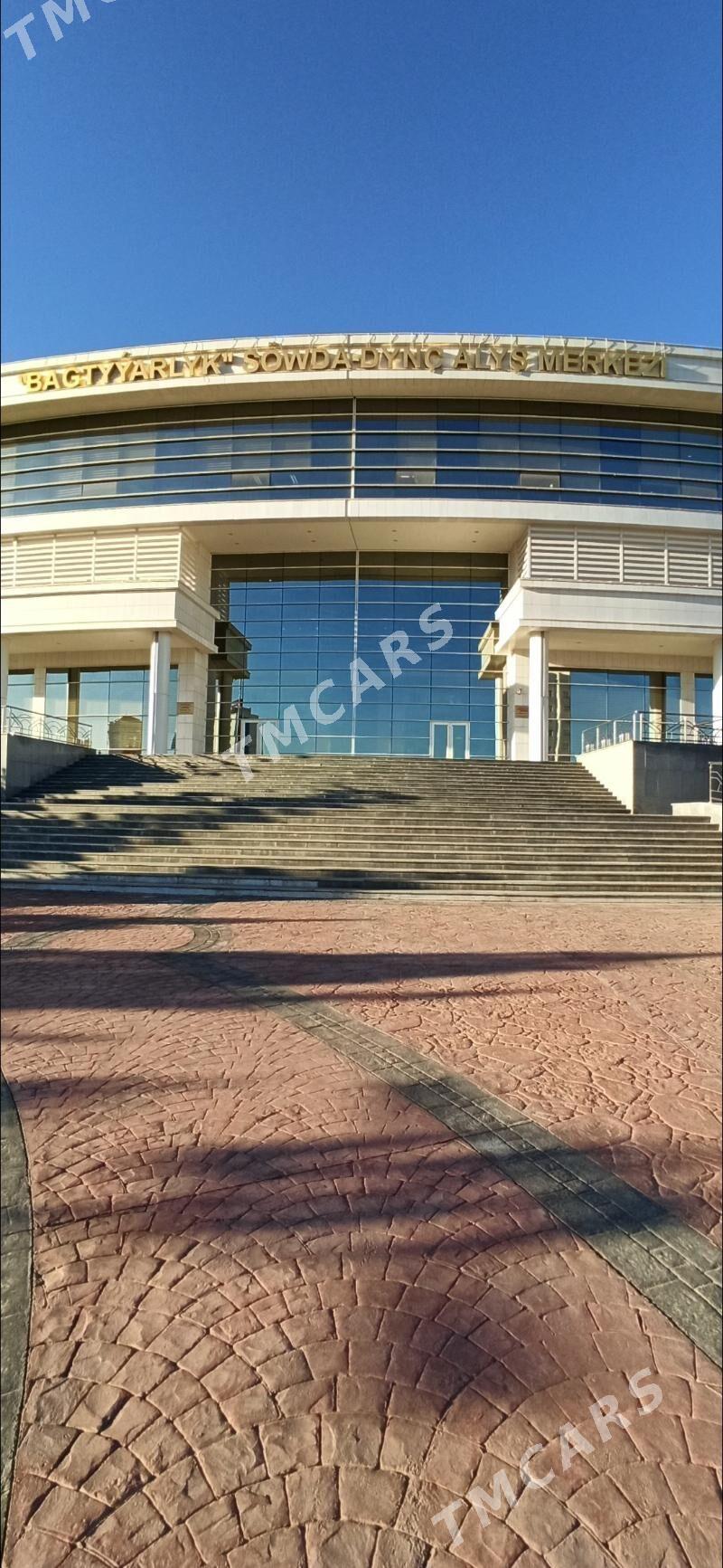 Satyjy gyz/gelin ПРОДАВЩИЦА️ - Aýtakow (Oguzhan köç.) - img 3