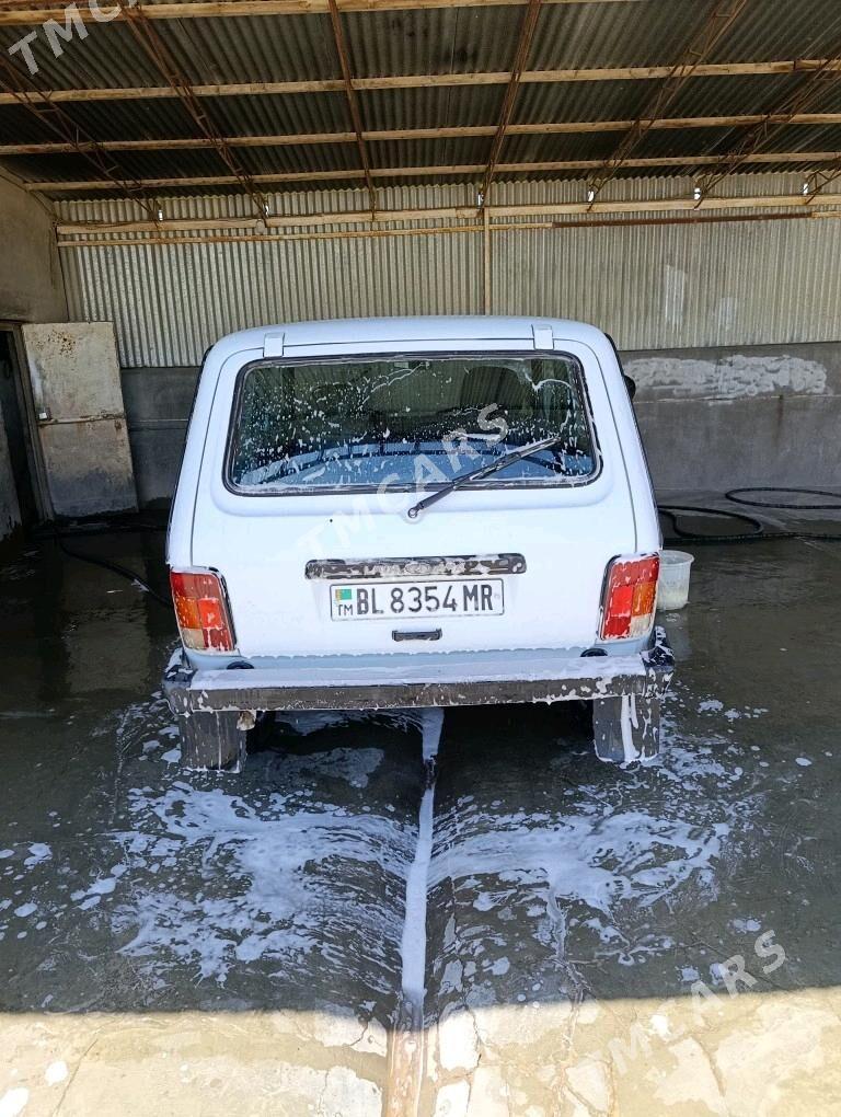 Lada Niva 2014 - 120 000 TMT - Мары - img 7