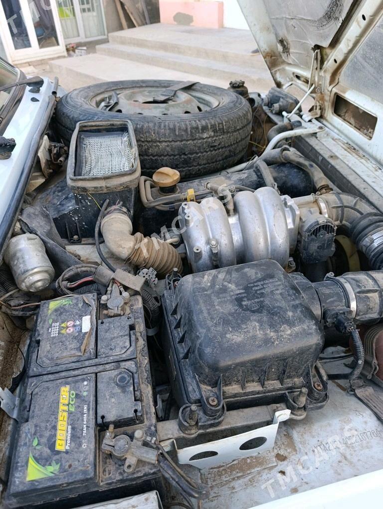 Lada Niva 2014 - 120 000 TMT - Мары - img 3