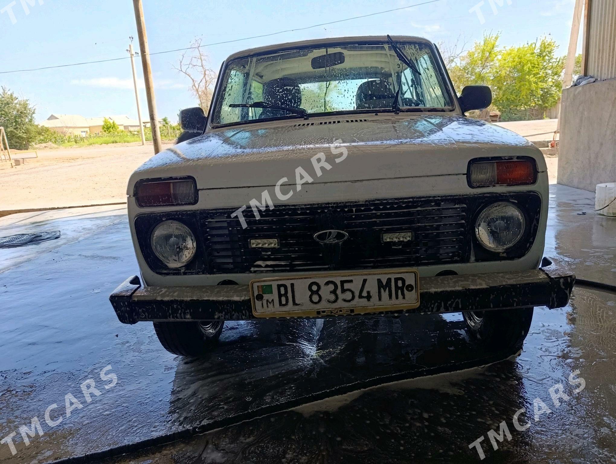 Lada Niva 2014 - 120 000 TMT - Мары - img 6