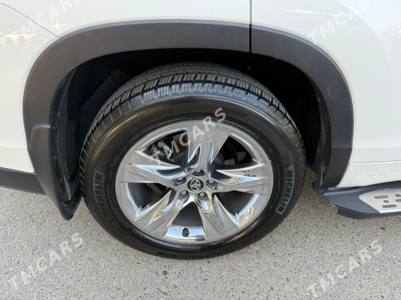 Toyota Highlander 2019 - 551 000 TMT - Ашхабад - img 8