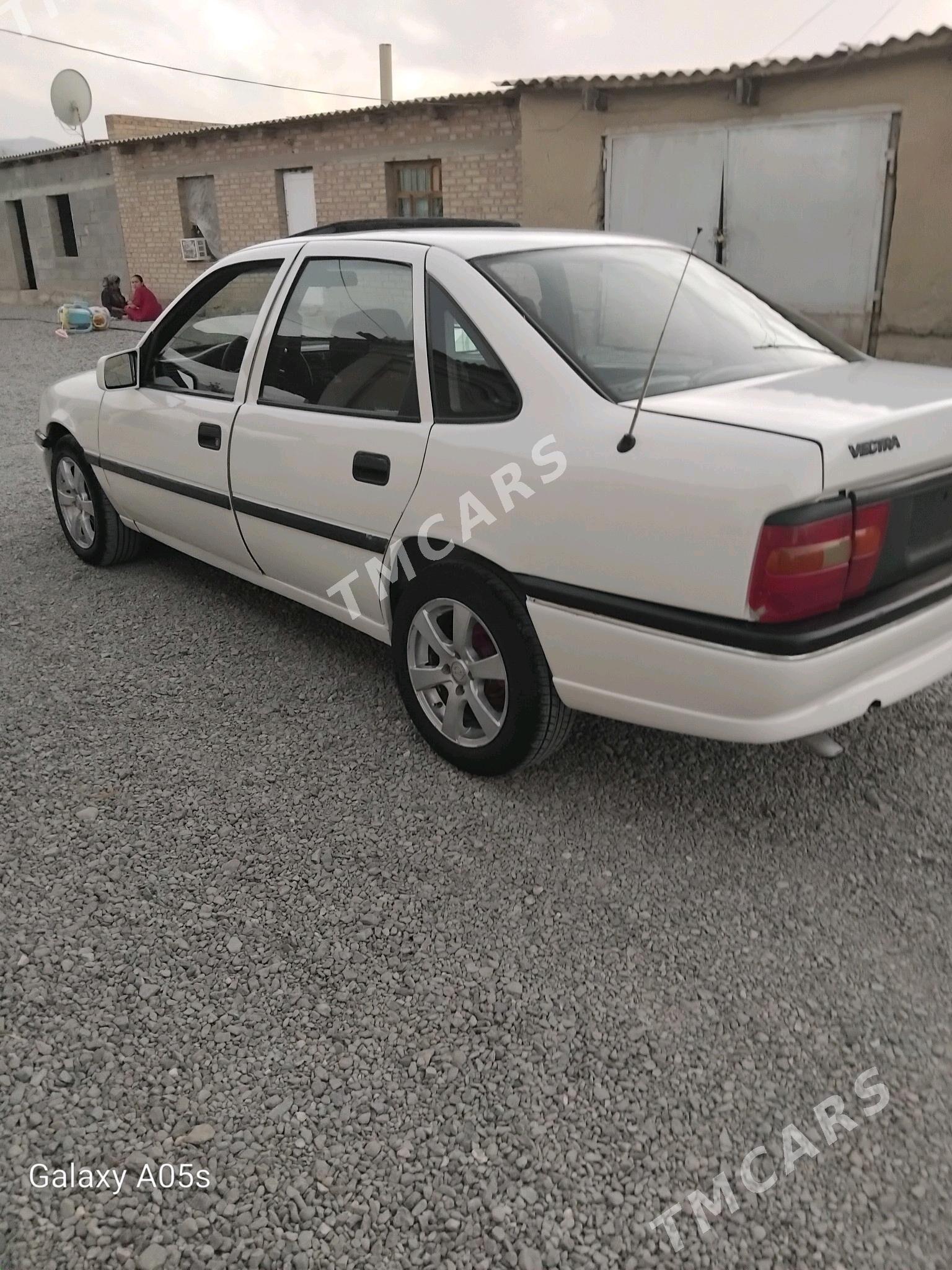 Opel Vectra 1994 - 42 000 TMT - Бахарден - img 4