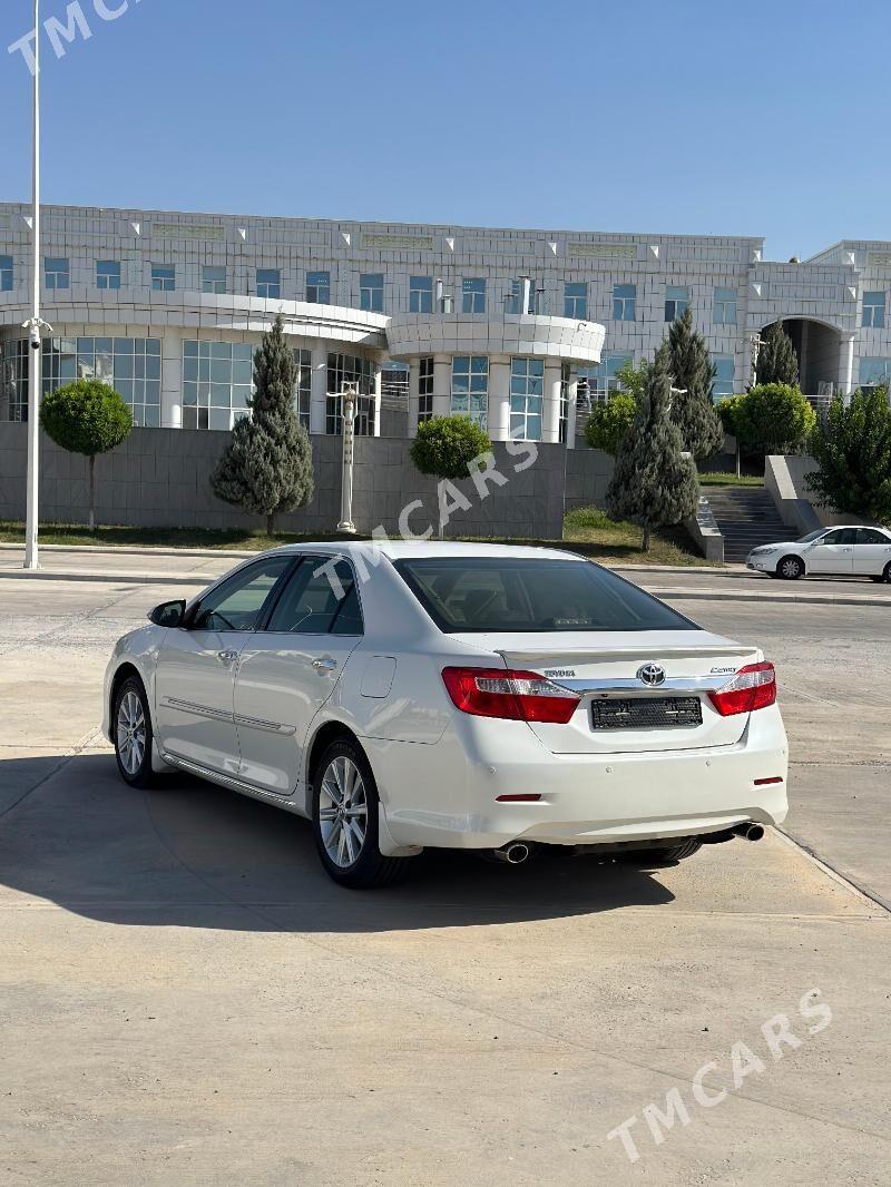 Toyota Camry 2014 - 355 000 TMT - Кëши - img 3