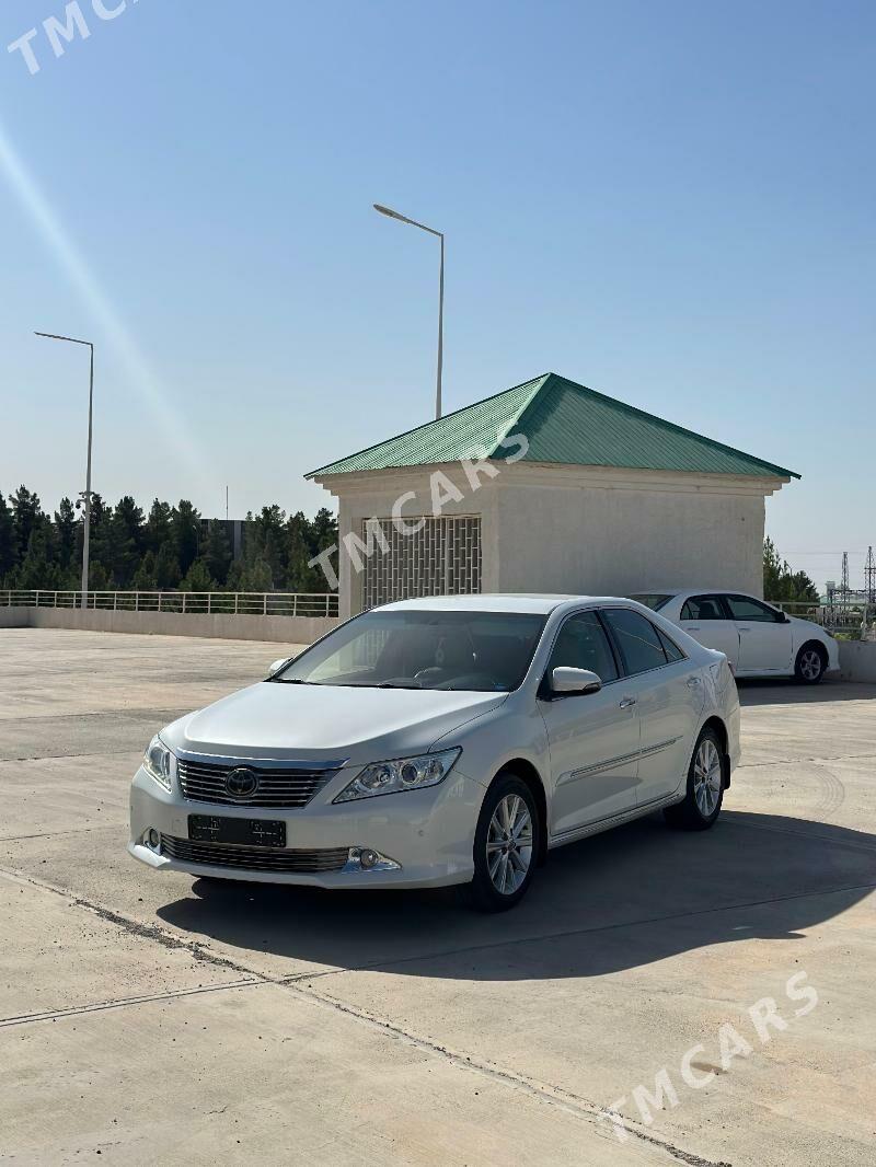 Toyota Camry 2014 - 355 000 TMT - Кëши - img 2