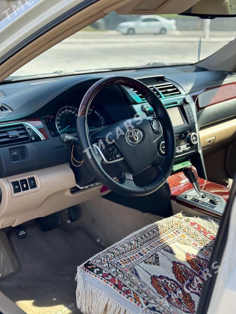 Toyota Camry 2014 - 355 000 TMT - Кëши - img 7