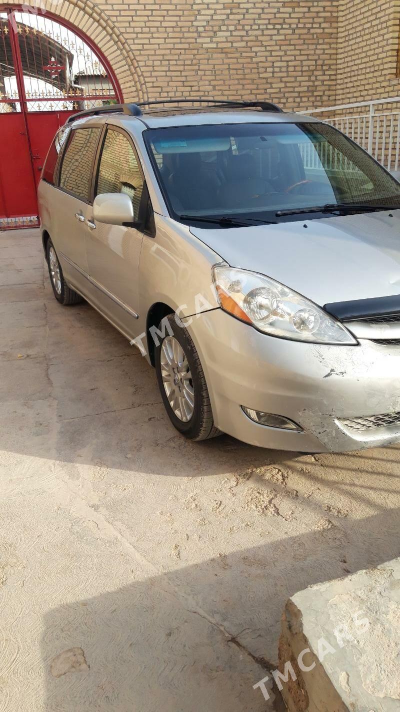 Toyota Sienna 2008 - 225 000 TMT - Теджен - img 2