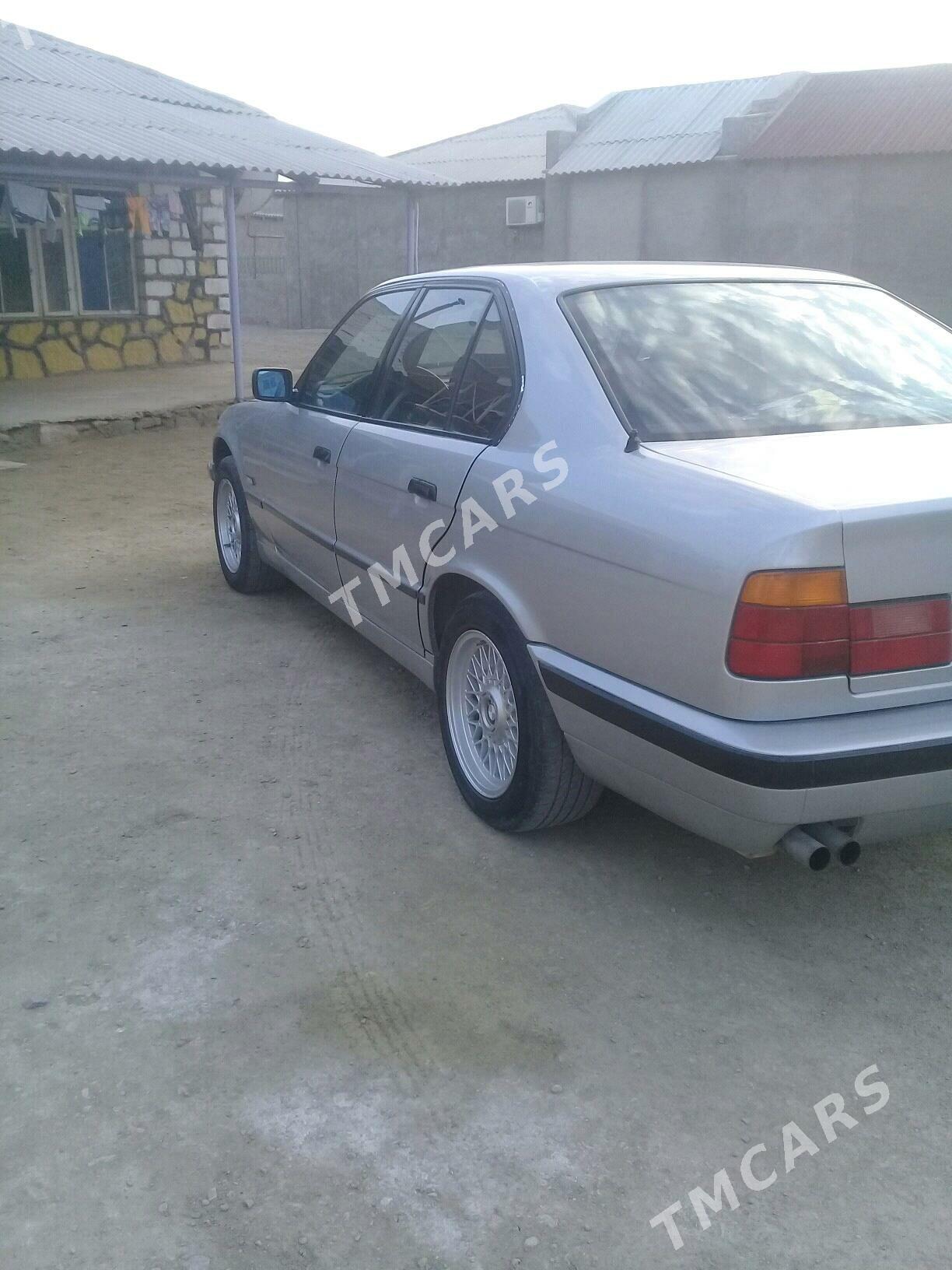 BMW 525 1991 - 60 000 TMT - Балканабат - img 3