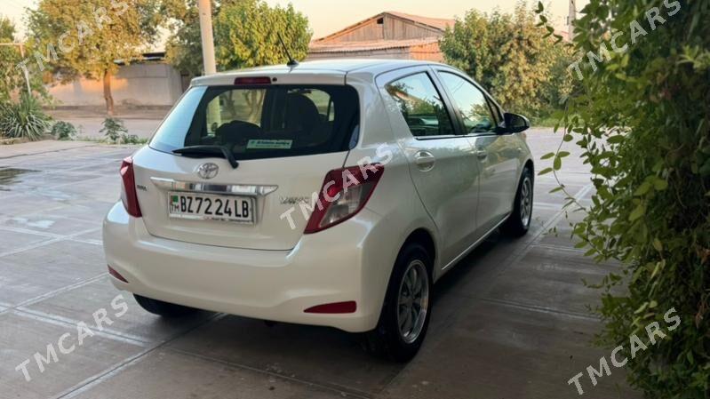 Toyota Yaris 2012 - 130 000 TMT - Саят - img 5