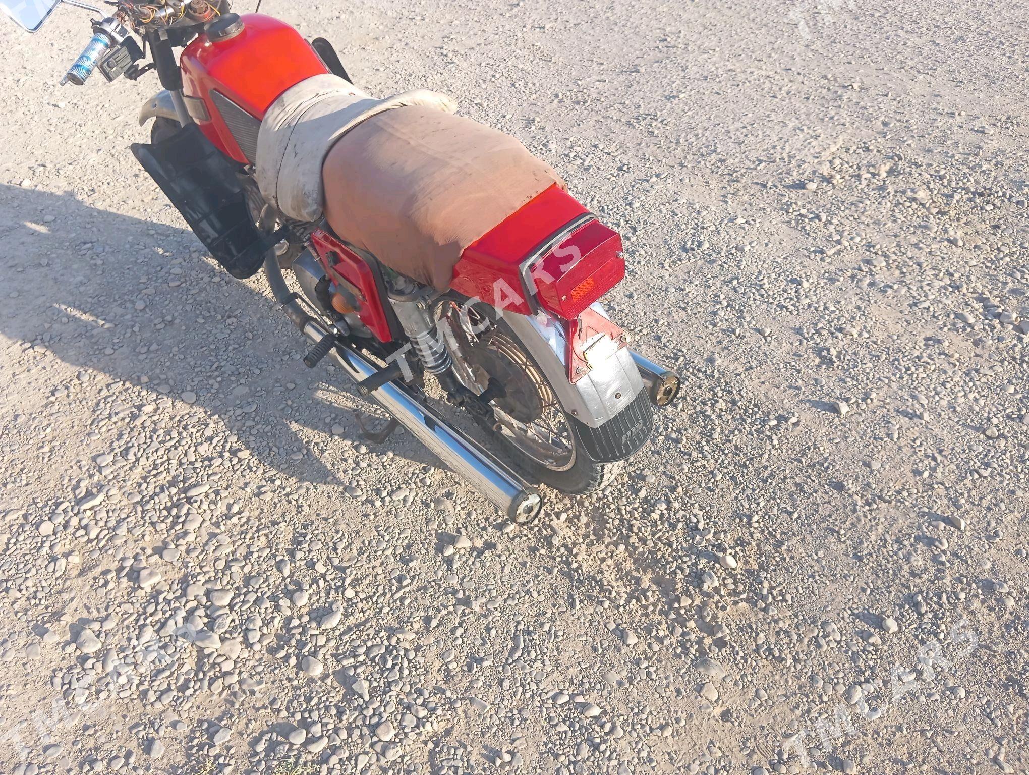 Iž Planeta 4 2000 - 6 500 TMT - Кака - img 3