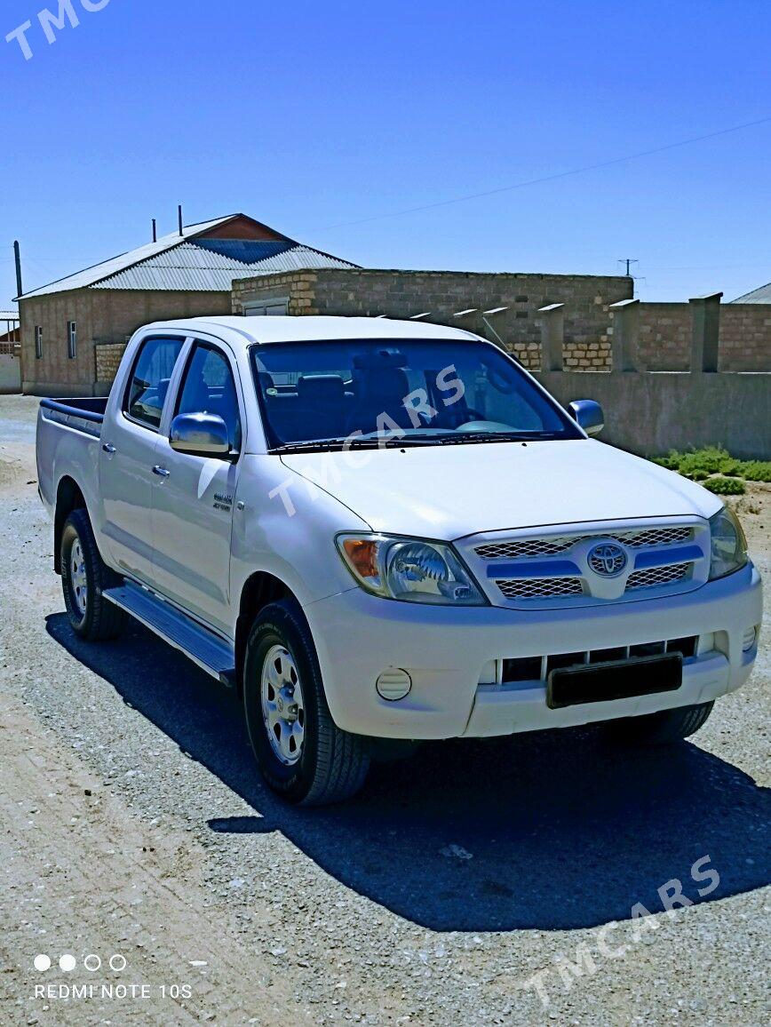 Toyota Hilux 2008 - 240 000 TMT - Gumdag - img 4