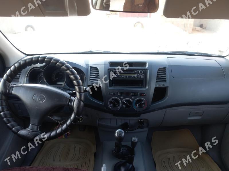 Toyota Hilux 2008 - 240 000 TMT - Gumdag - img 3
