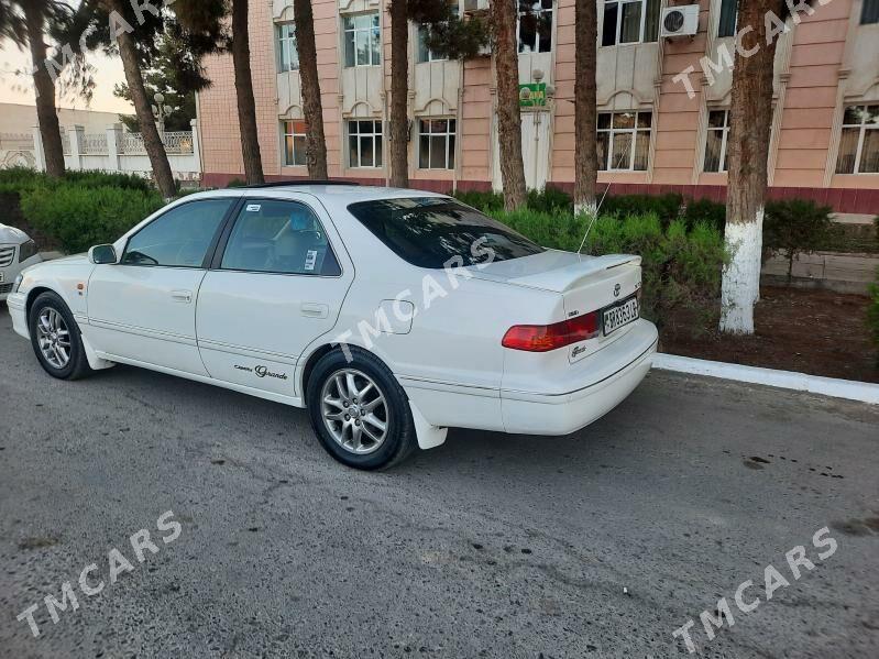 Toyota Camry 2000 - 200 000 TMT - Türkmenabat - img 3