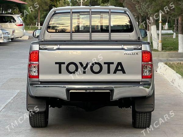 Toyota Hilux 2015 - 460 000 TMT - Türkmenbaşy - img 3