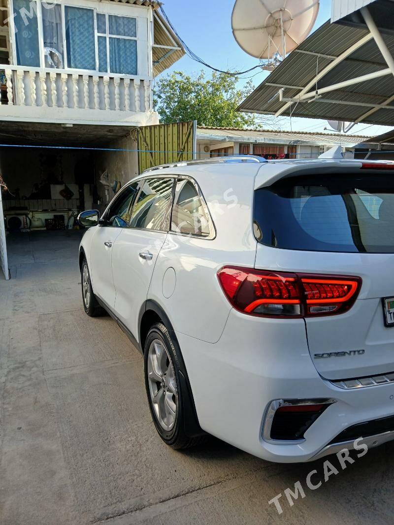 Kia Sorento 2018 - 350 000 TMT - Bedew - img 9