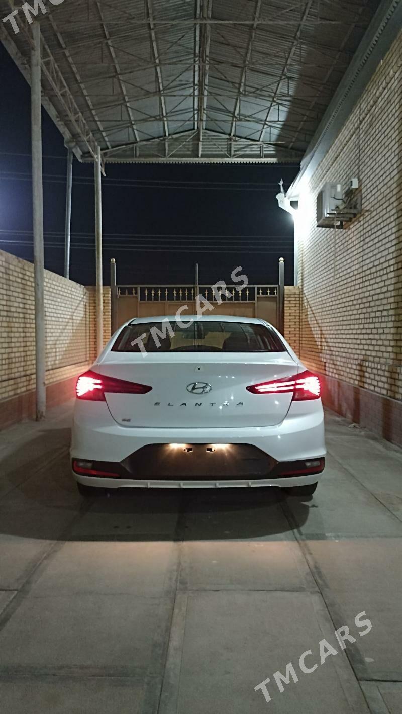 Hyundai Elantra 2020 - 220 000 TMT - Мары - img 2