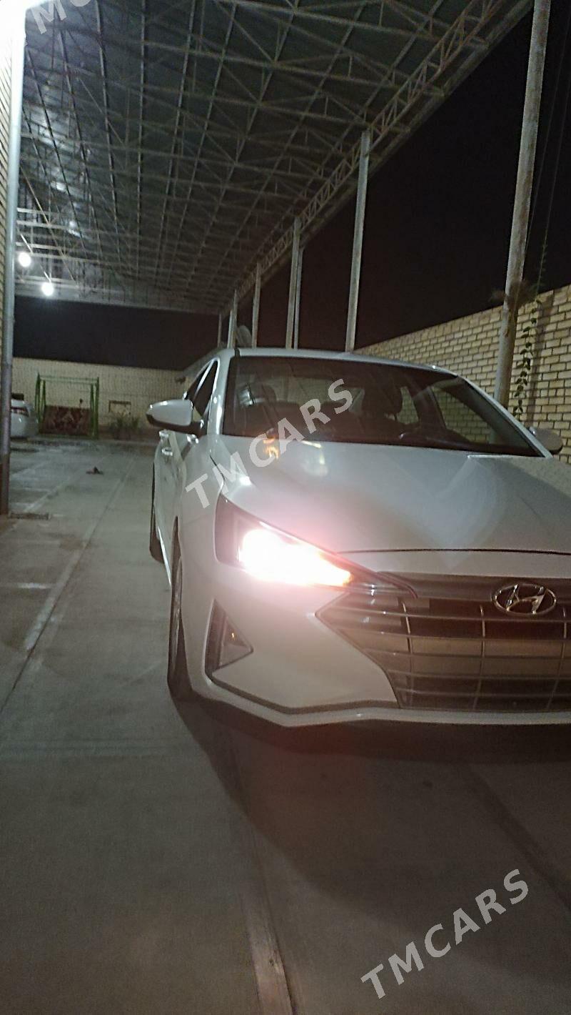 Hyundai Elantra 2020 - 220 000 TMT - Мары - img 7