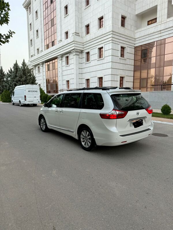 Toyota Sienna 2020 - 550 000 TMT - Aşgabat - img 2