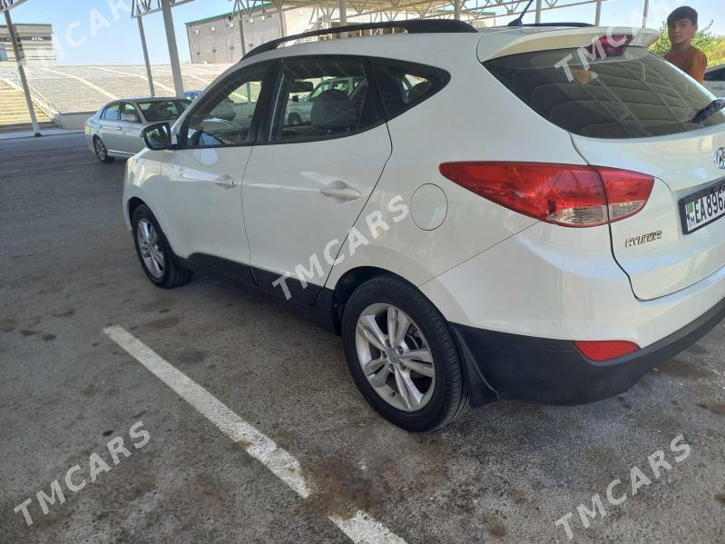Hyundai Tucson 2010 - 181 000 TMT - Aşgabat - img 2