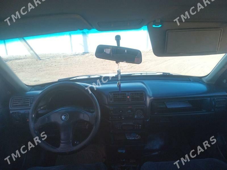 Opel Vectra 1993 - 23 000 TMT - Gubadag - img 3