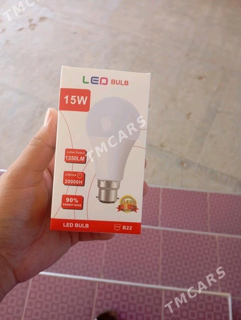 Ak lampa arzan bahadan - Mary - img 3