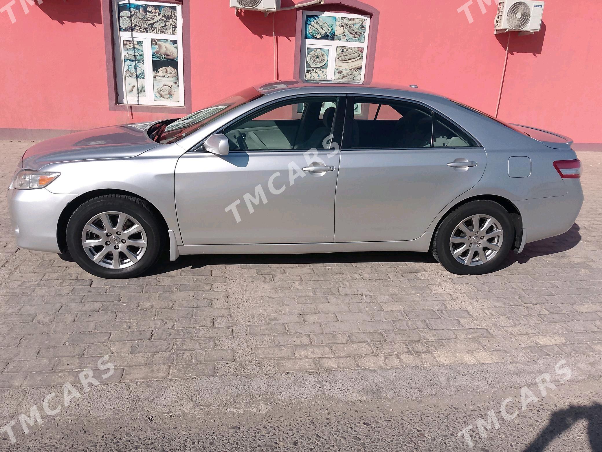 Toyota Camry 2010 - 190 000 TMT - Sakarçäge - img 2