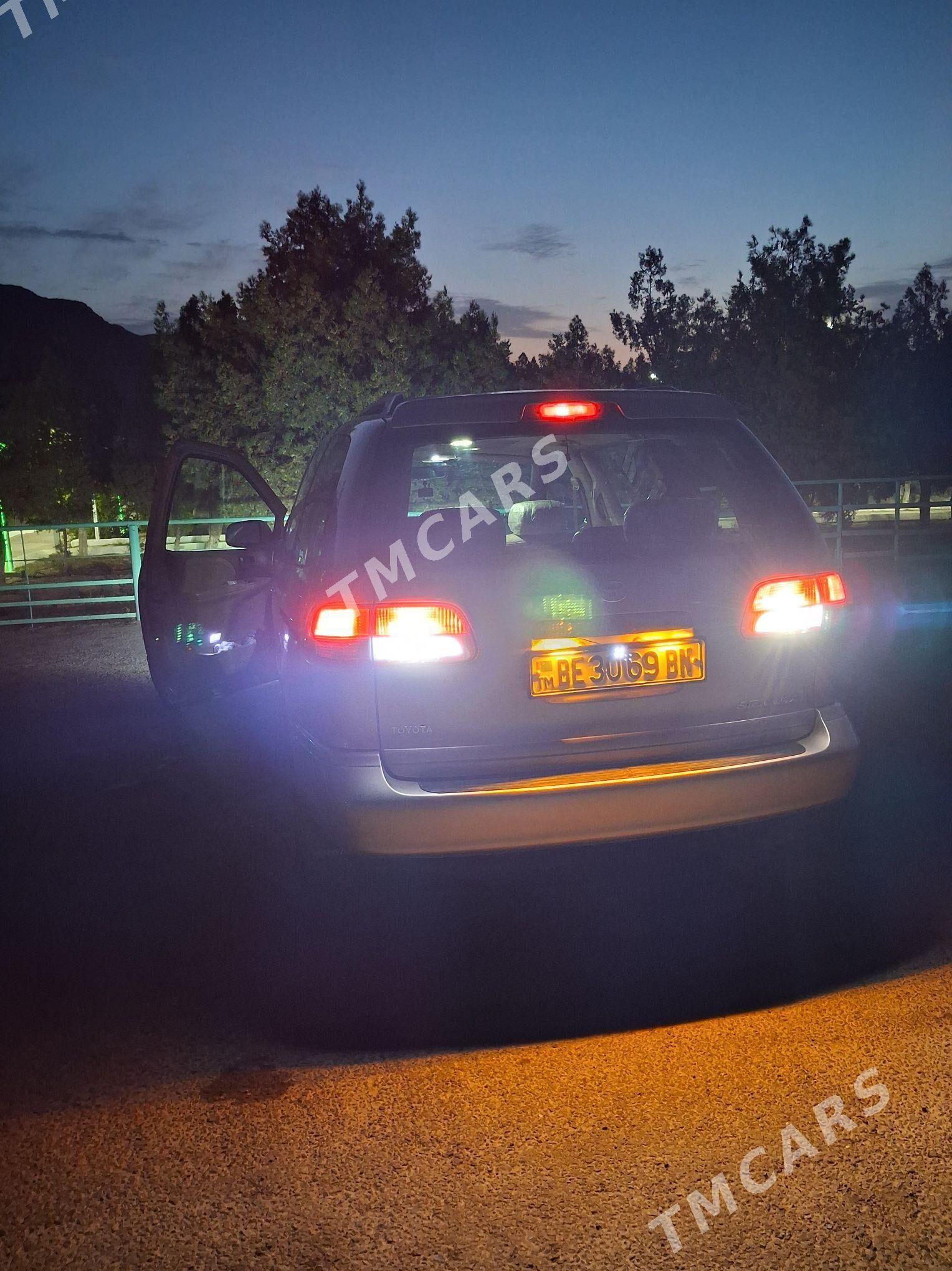 Toyota Sienna 2002 - 180 000 TMT - Esenguly - img 5