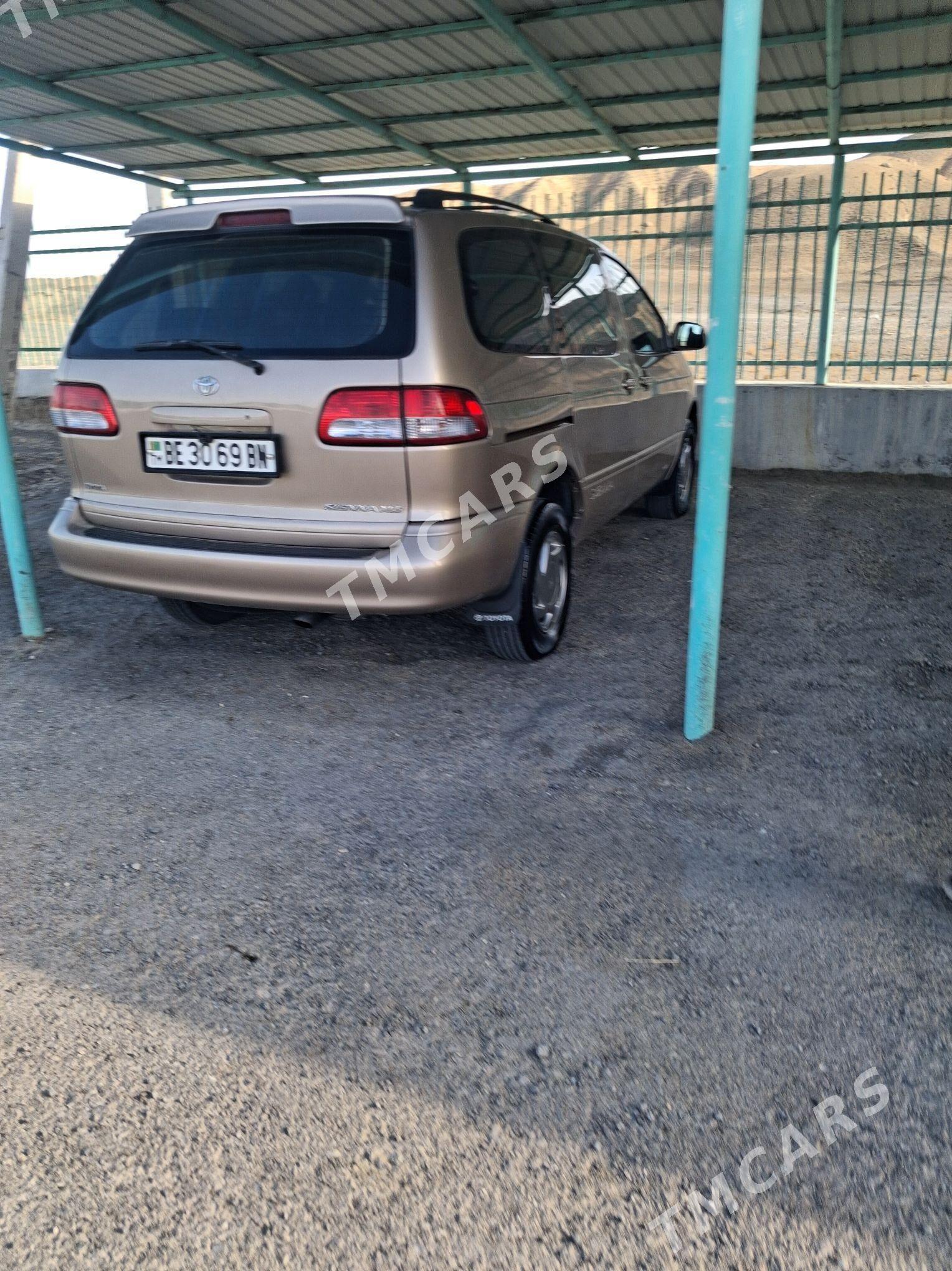 Toyota Sienna 2002 - 180 000 TMT - Esenguly - img 9