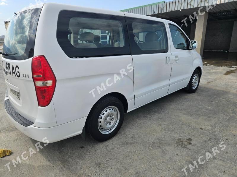 Hyundai H-1 2013 - 340 000 TMT - Bäherden - img 2