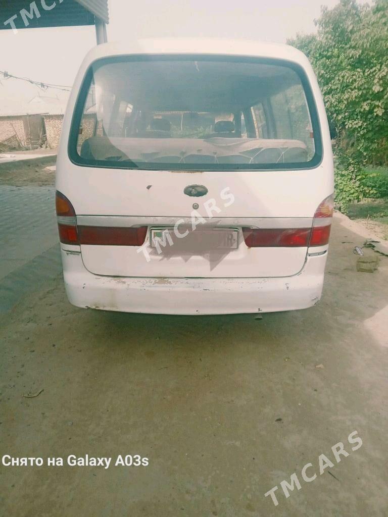 Toyota Hiace 2004 - 60 000 TMT - Türkmengala - img 2