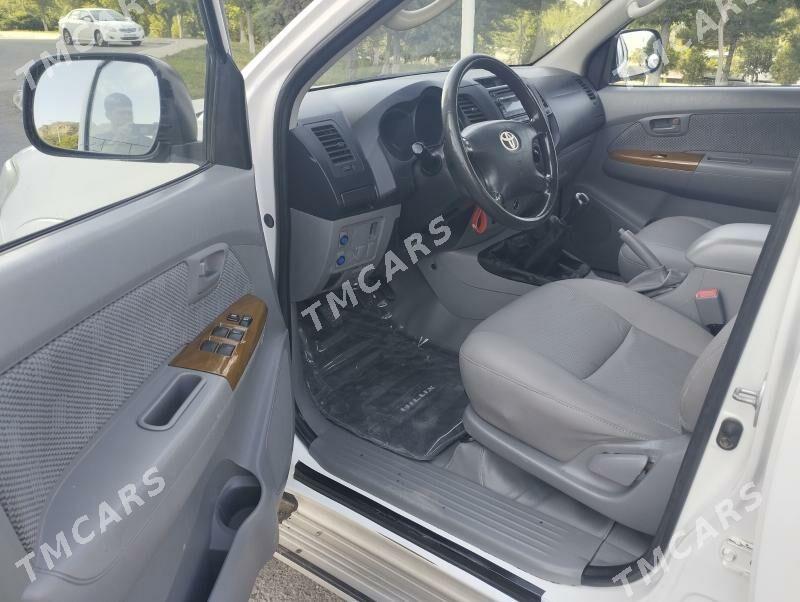 Toyota Hilux 2011 - 270 000 TMT - Türkmenbaşy - img 6