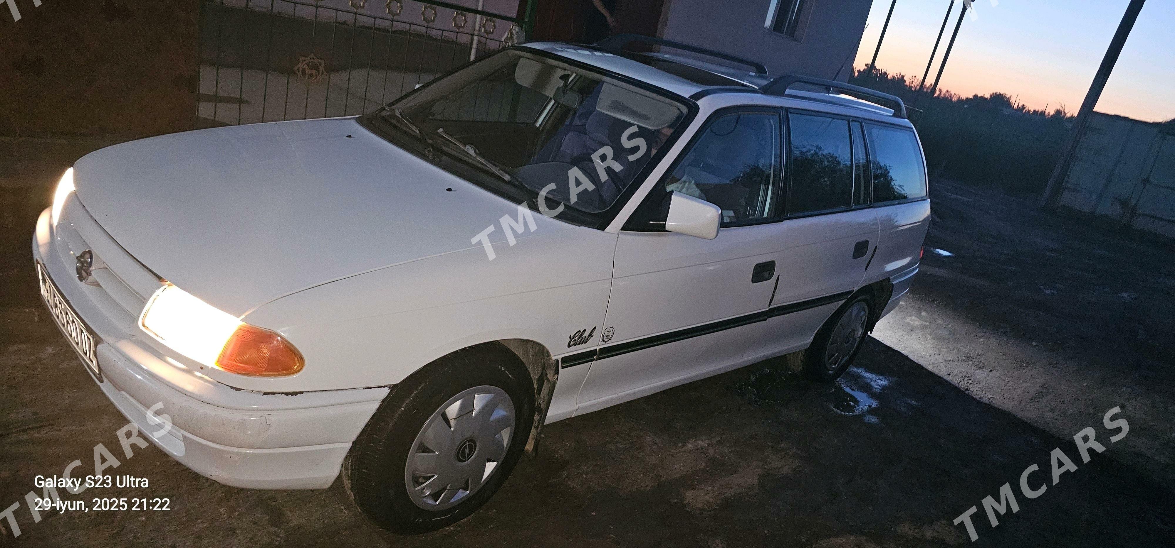 Opel Astra 1993 - 35 000 TMT - Дашогуз - img 3