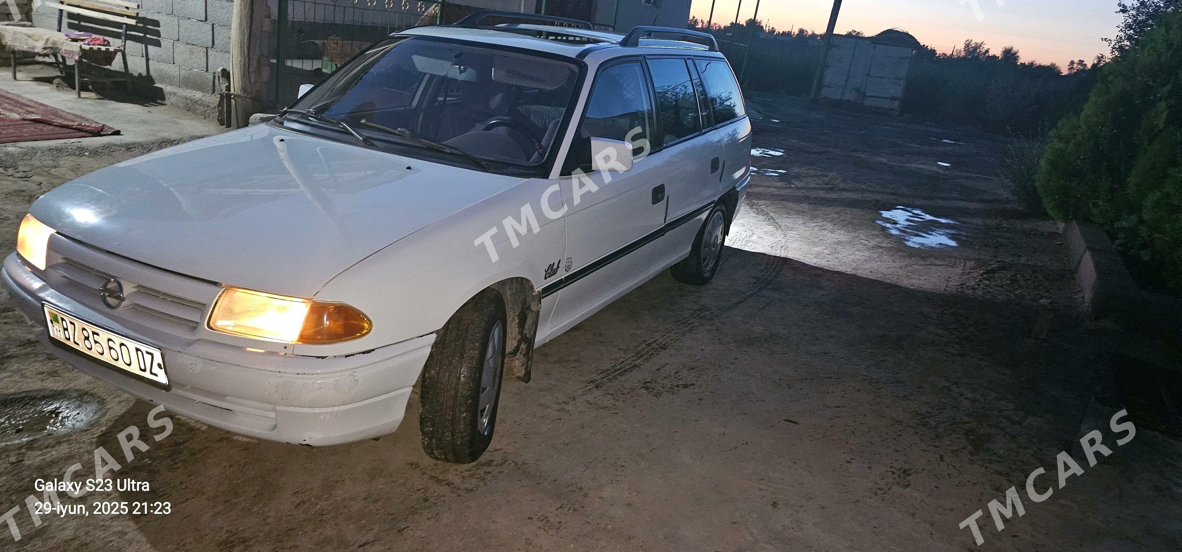 Opel Astra 1993 - 35 000 TMT - Дашогуз - img 2