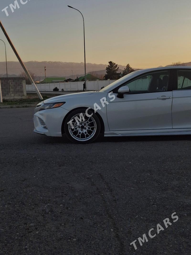 Toyota Camry 2020 - 450 000 TMT - Büzmeýin - img 4