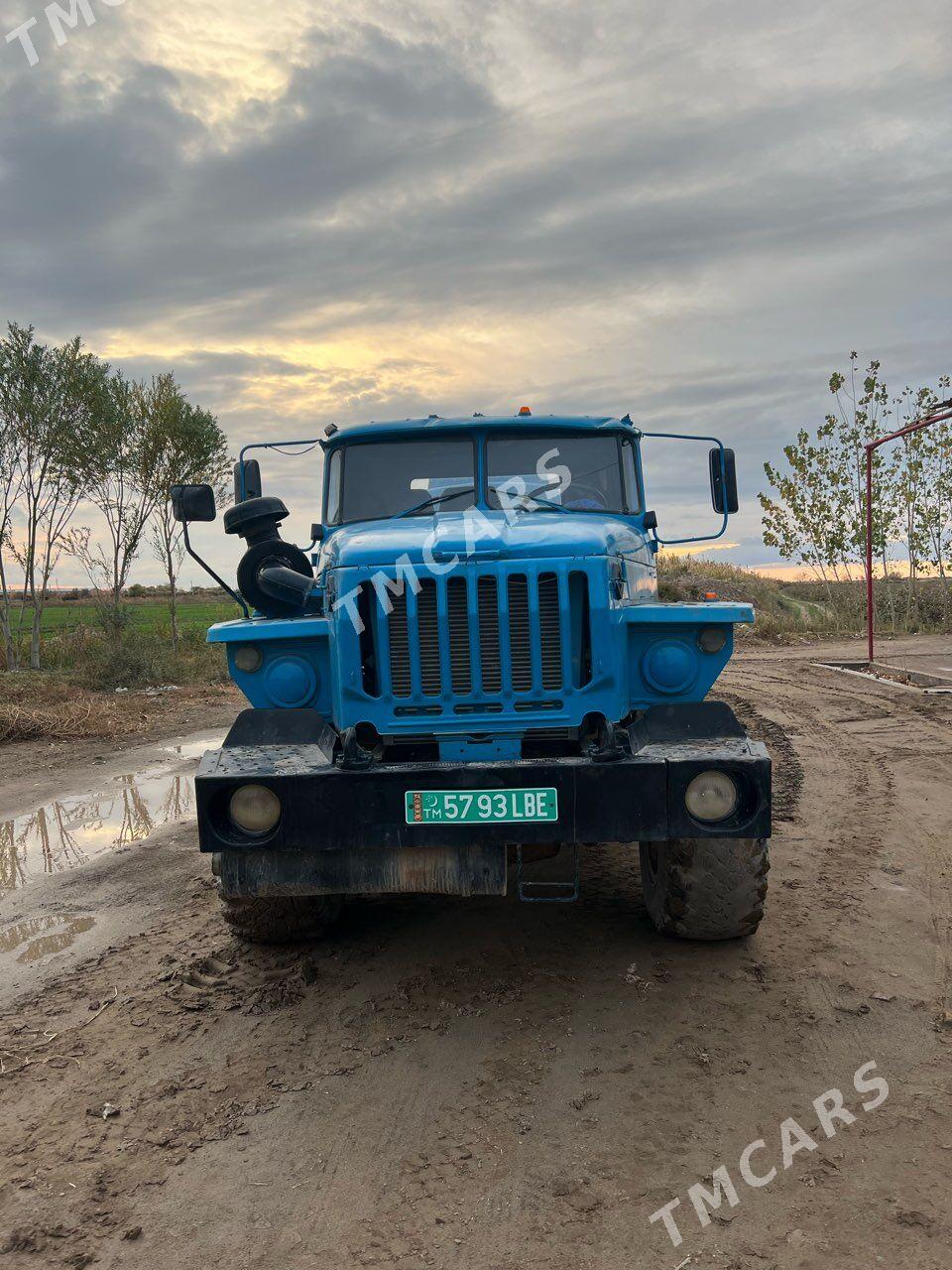Ural 4320 2011 - 450 000 TMT - Фарап - img 3