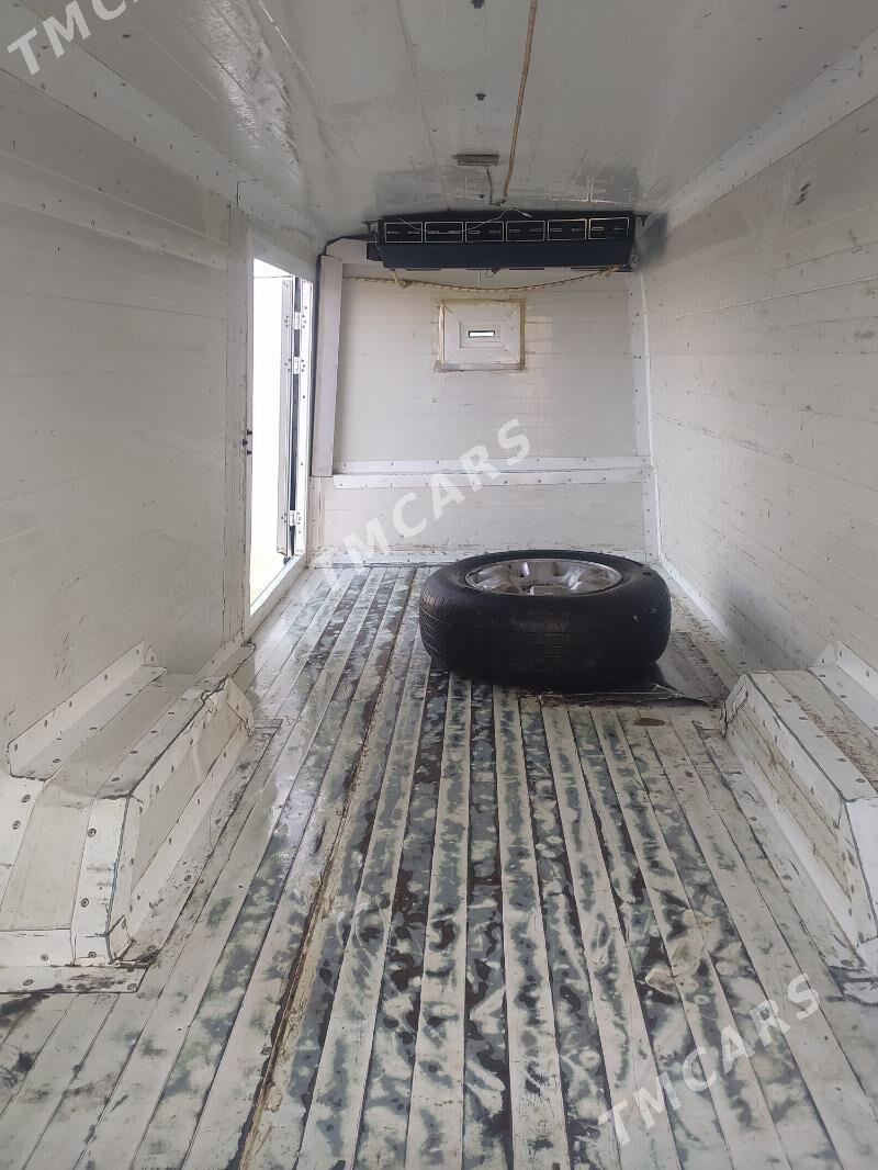 Nissan Urvan 2007 - 140 000 TMT - Mary - img 3