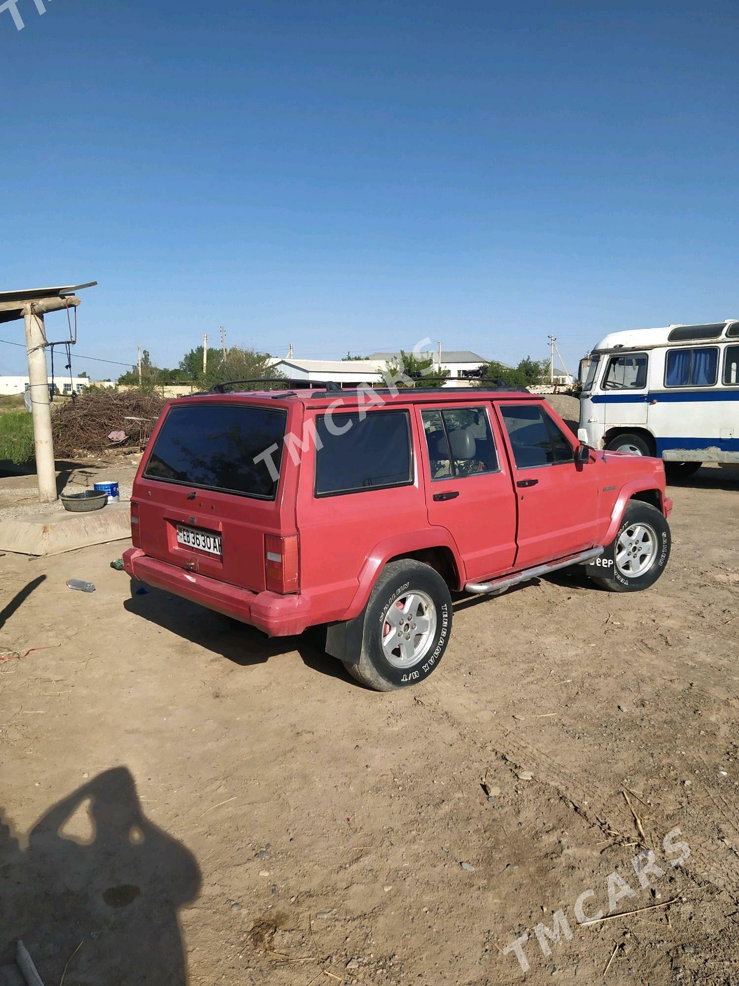 Jeep Cherokee 1992 - 25 000 TMT - Tejen - img 2
