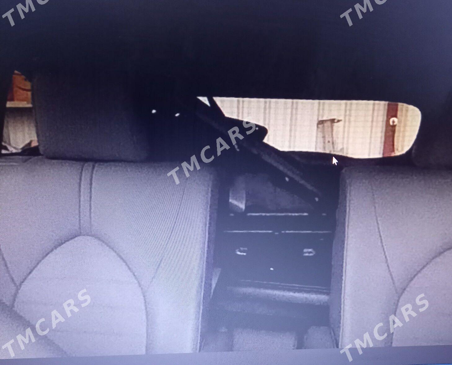 Toyota Highlander 2022 - 470 000 TMT - Aşgabat - img 3
