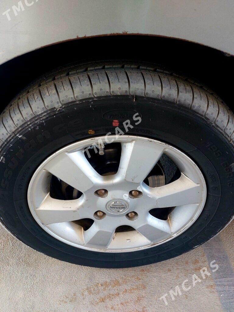 Nissan Versa 2009 - 120 000 TMT - Mary - img 5