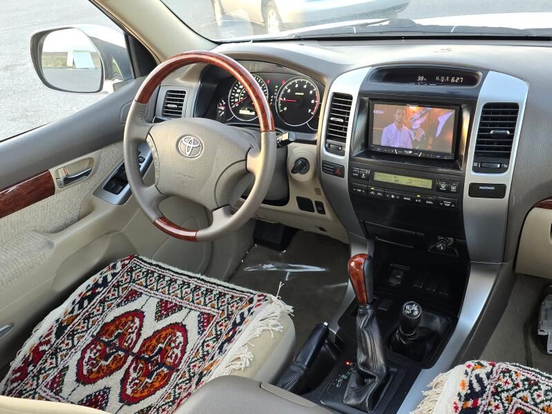 Toyota Land Cruiser Prado 2009 - 420 000 TMT - "Altyn Asyr" Gündogar bazary (Jygyllyk) - img 4