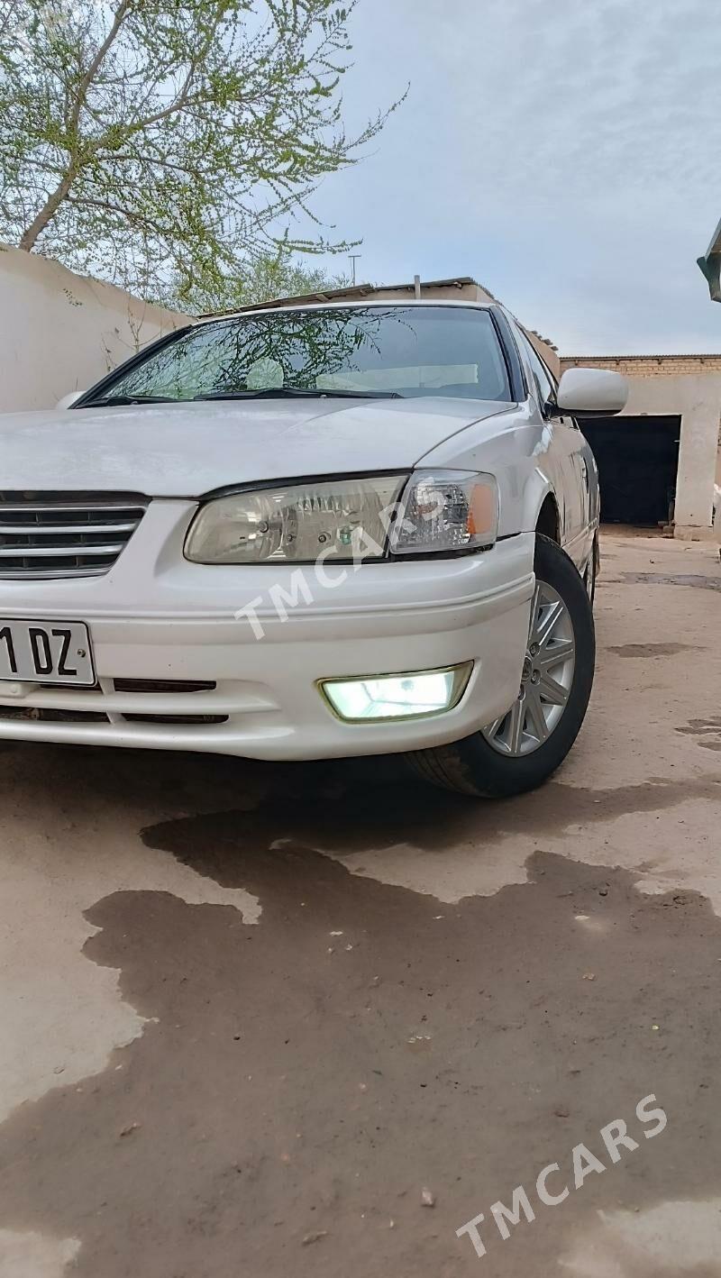 Toyota Camry 1998 - 105 000 TMT - Boldumsaz - img 2