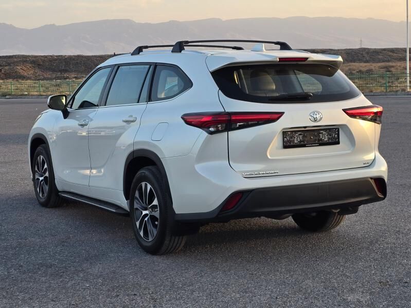 Toyota Highlander 2021 - 640 000 TMT - Aşgabat - img 2