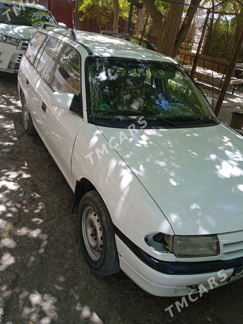 Opel Astra 1992 - 30 000 TMT - Сакарчага - img 3